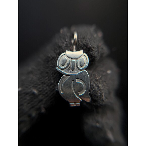 Unbranded Jewelry - Native American Sterling Silver Owl Pendant